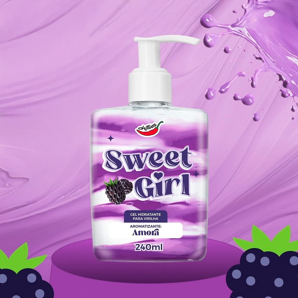 Gel Hidratante para Virilha Sweet Girl Aroma Amora 240ml com fundo decorado em tons de roxo e elementos de amora