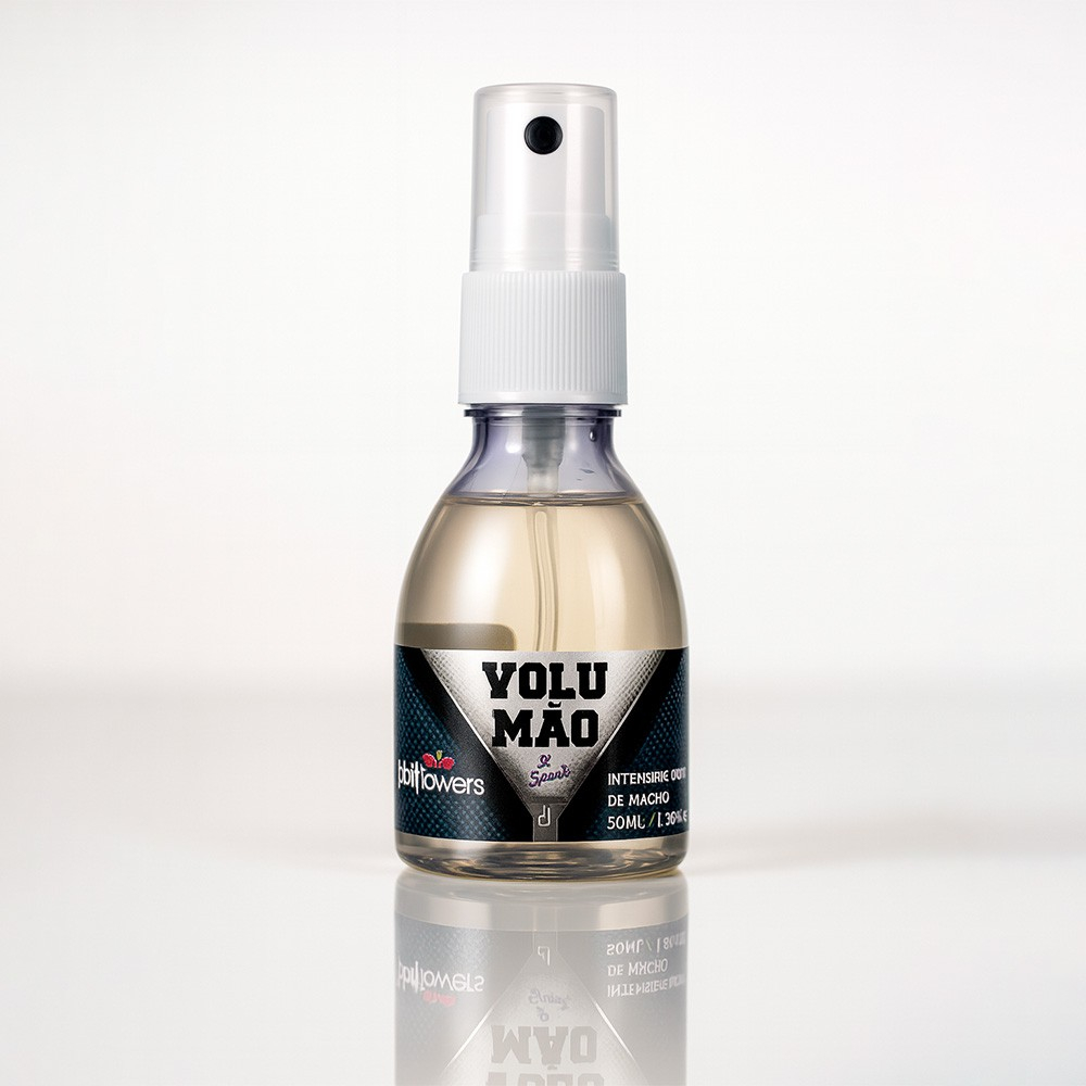 Gel Masculino Intensificador de Ere��o Volum�o 50ml em spray sobre superf�cie reflexiva, destacando o frasco e a embalagem
