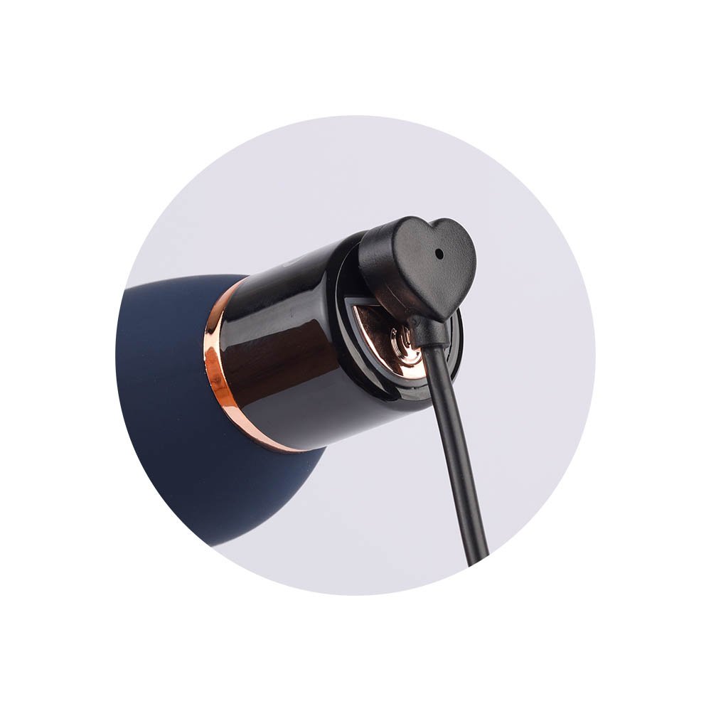 Vibrador Bullet Recarreg�vel em Silicone Sweet Azul - Detalhe da entrada USB