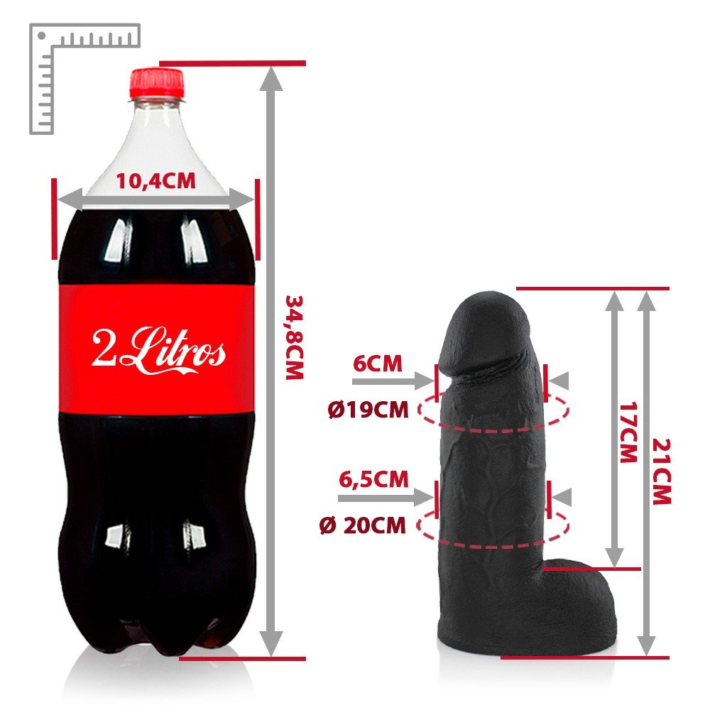 P�nis Real�stico em PVC Flex�vel com Escroto Bonit�o, cor preta, em composi��o completa destacando tamanho, propor��o e design do acess�rio �ntimo
