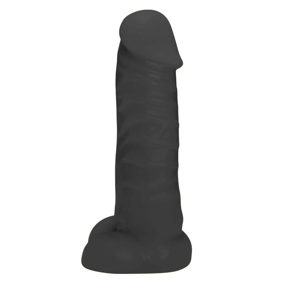 P�nis Real�stico Feito em PVC Flex�vel com Escroto Fast 16 x 3,5cm Preto | Vista frontal inclinada, real�ando a glande e as texturas