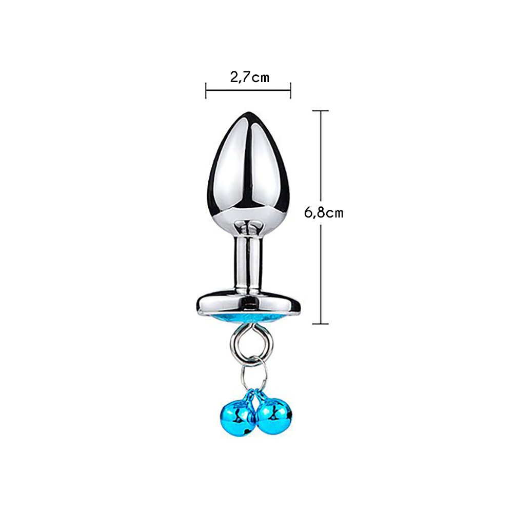 close na ponta anat�mica do plug anal de metal para inser��o gradual segura e confort�vel em um fundo de tecido macio