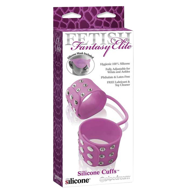 Calcinha Tanga Amor de Ver�o Renda Floral Elastano Semitransparente Branca, com foco na parte frontal do produto, destacando a delicadeza e os detalhes da renda. 