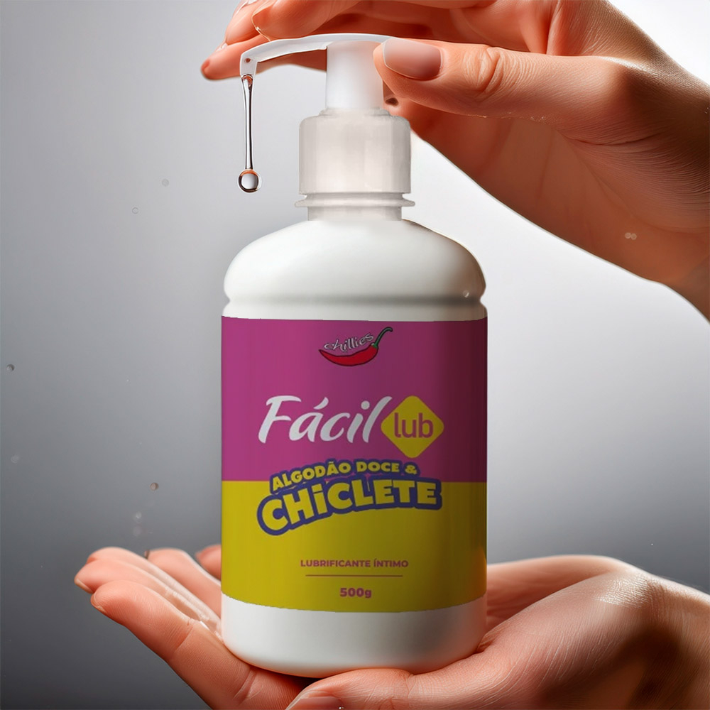 M�os aplicando o Lubrificante F�cil Lub, mostrando a textura l�quida e transparente caindo da v�lvula pump para a palma da m�o