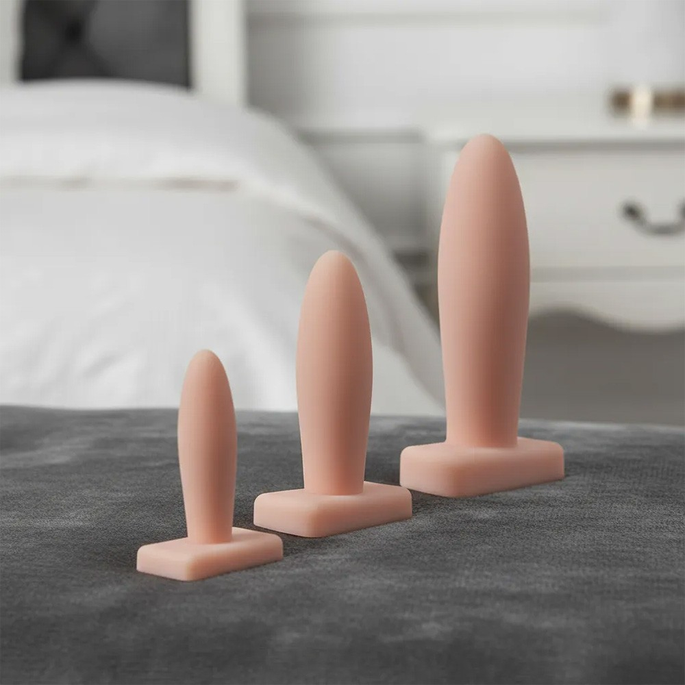 Kit Plug Anal Básico com 3 Tamanhos 9, 10,5 e 12,5 cm em Pvc Flexível Bege | Foto 04