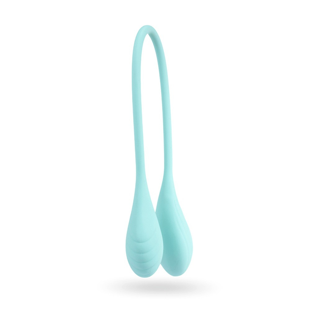 Vibrador Duplo Recarreg�vel Girls Cyan em posi��o vertical, mostrando a flexibilidade e as duas pontas estimuladoras