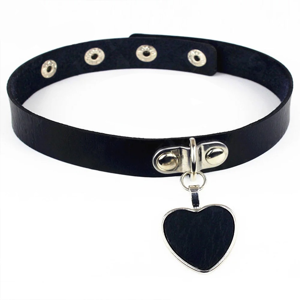 Coleira Social Choker em PU com Pingente de Coração em Metal e Guia Preta | Foto 04