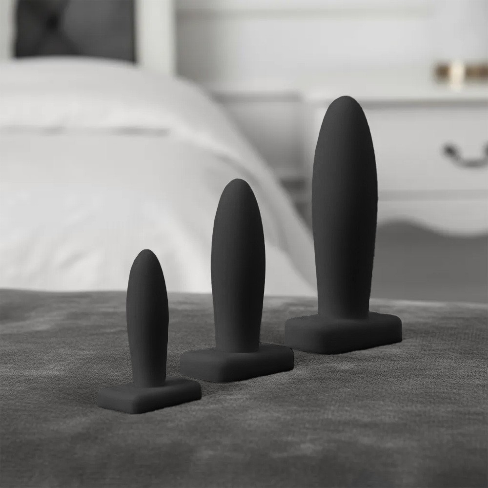 Kit Plug Anal B�sico com 3 Tamanhos 9, 10,5 e 12,5 cm em Pvc Flex�vel Preto | Foto 04