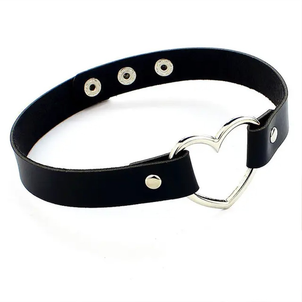 Coleira Social Choker em PU com Cora��o Prata e Ajuste em Bot�es Preta | Foto 02