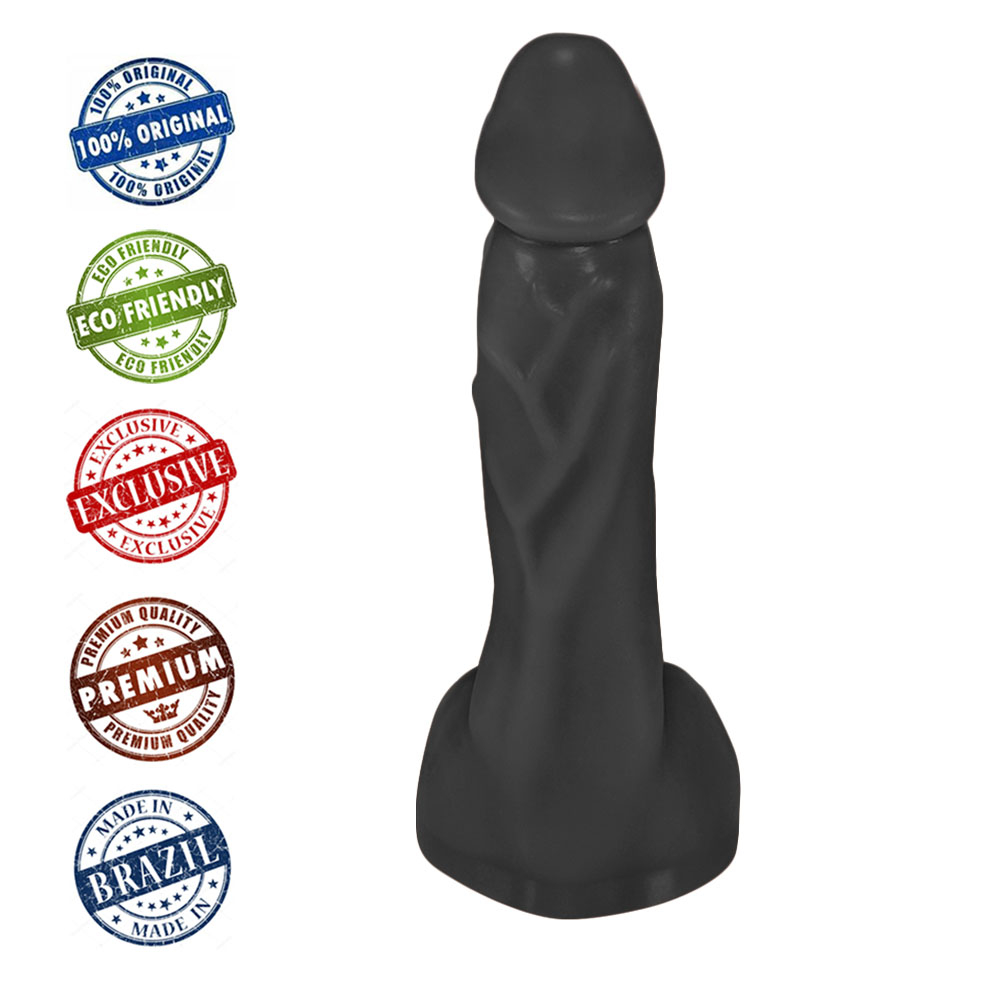 Detalhe da base do P�nis Real�stico em PVC Flex�vel Heart, com o escroto em destaque, ideal para fixa��o em cinta