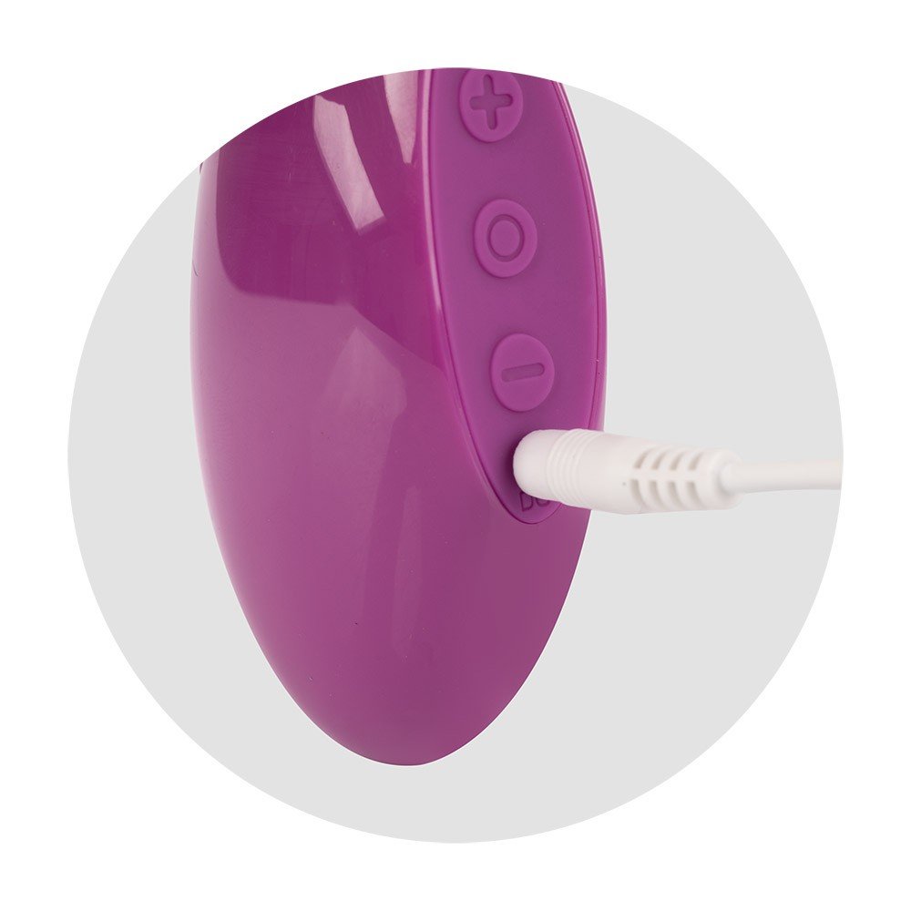 Vibrador Feminino Emi Roxo em perfil, mostrando a curvatura ergon�mica ideal para estimula��o do clit�ris