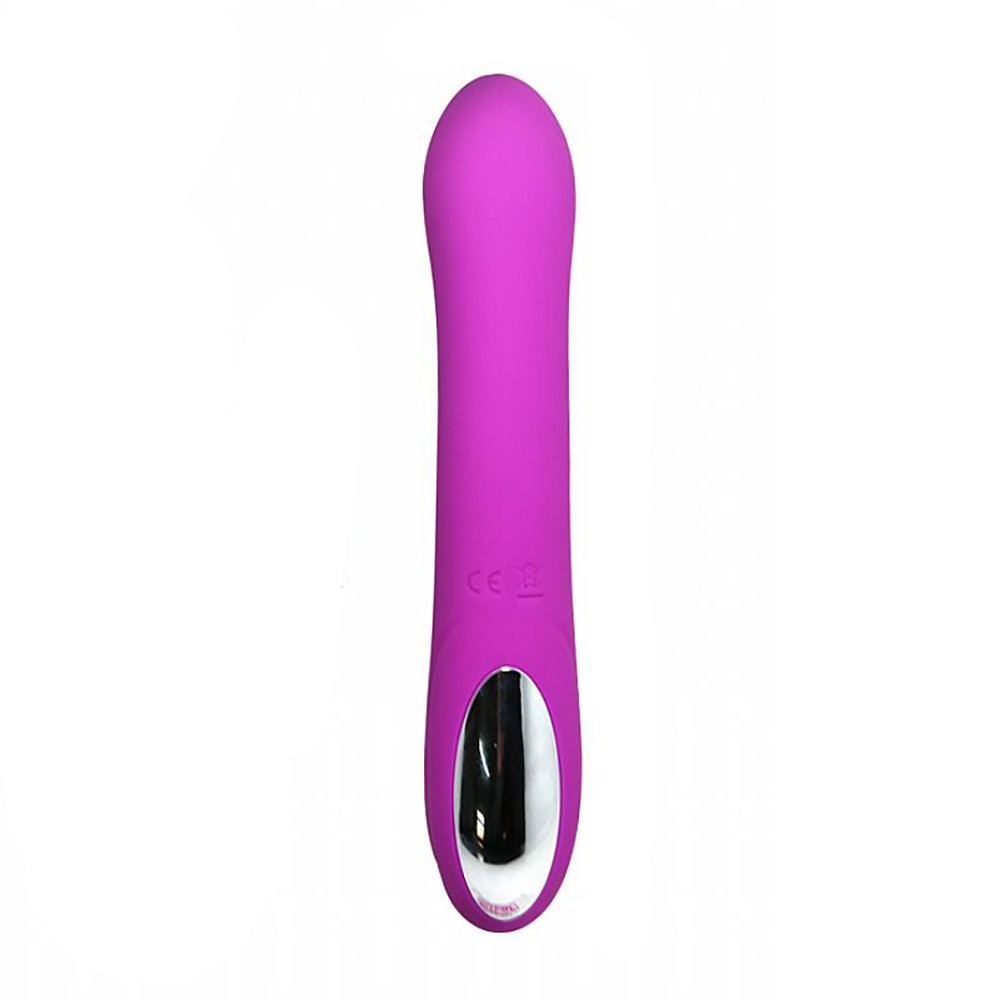 Parte traseira do Vibrador Buck Pink, mostrando a base em silicone suave e a conex�o USB para recarga