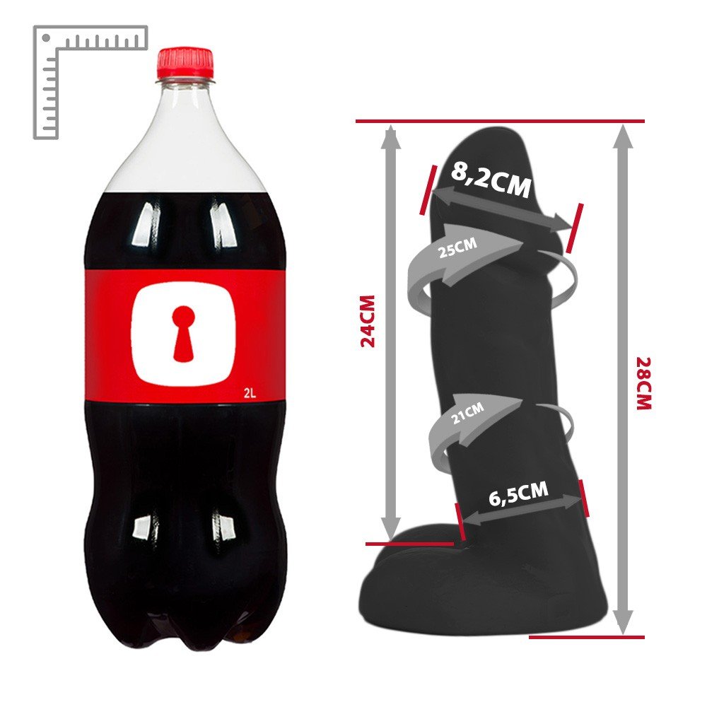 P�nis Gigante e Grosso Flex�vel com Escroto e Ventosa Dilatado 28 x 8,2cm Preto em vista superior levemente inclinada, apresentando o corpo flex�vel e a base discreta.