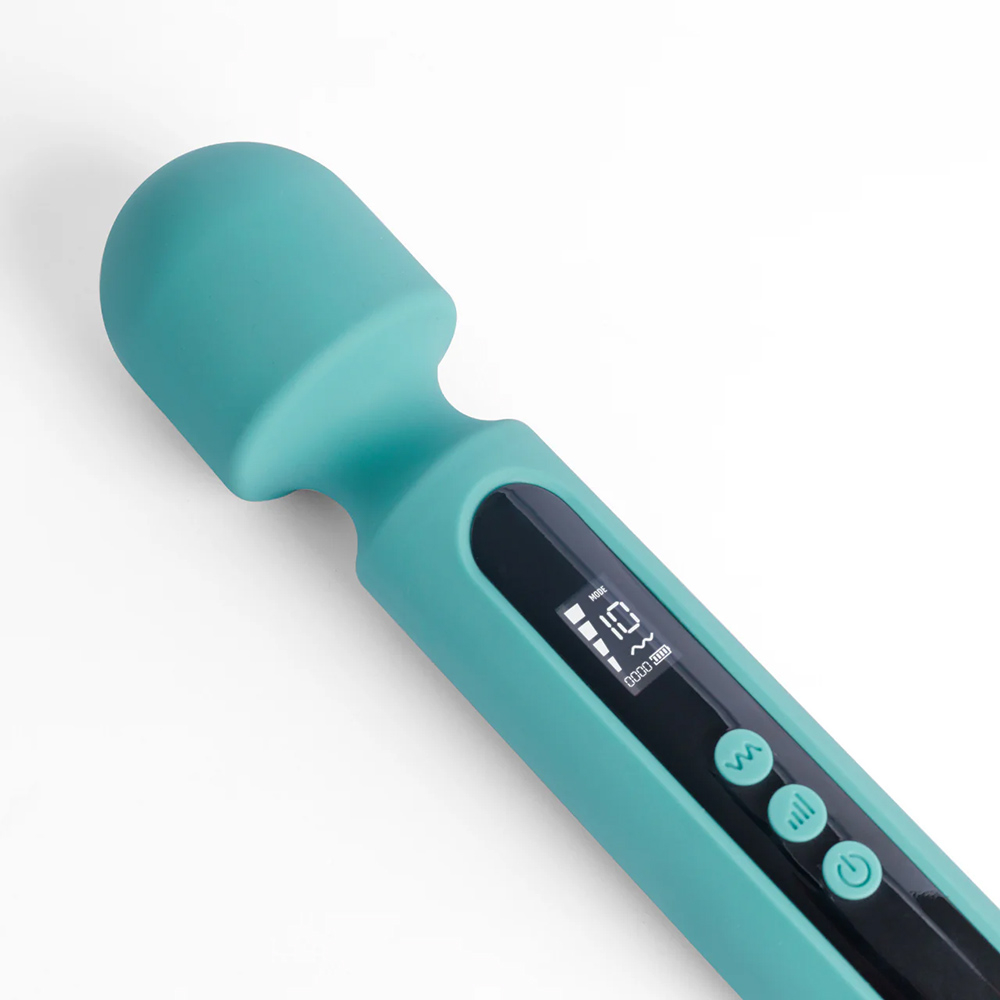 Detalhe do visor digital e bot�es do Massageador Er�tico Wand Cyan