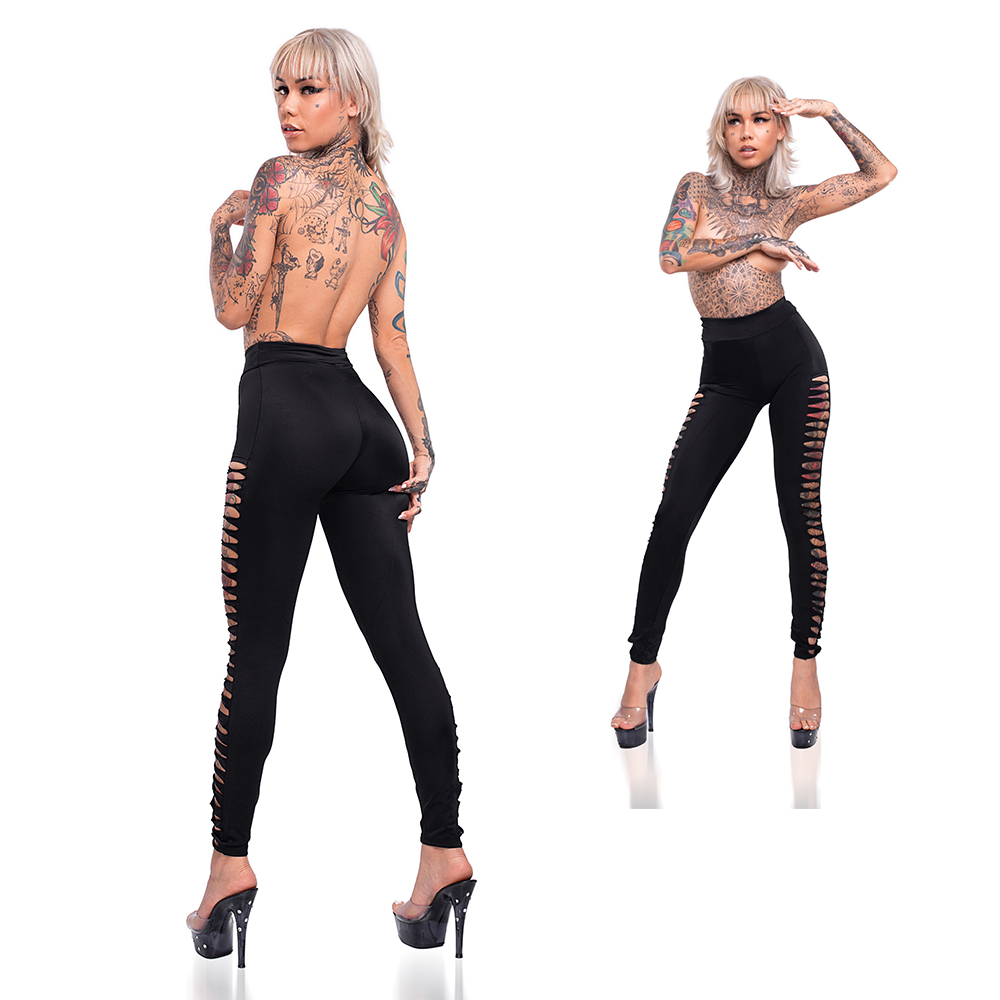 Cal�a Sensual Sexy em Suplex Poli�ster com Tiras na Lateral Preta - Vista Traseira da Modelo