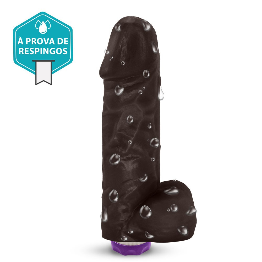 P�nis de Borracha Crono Marrom flex�vel e resistente a respingos, destacando a base com vibrador multivelocidade