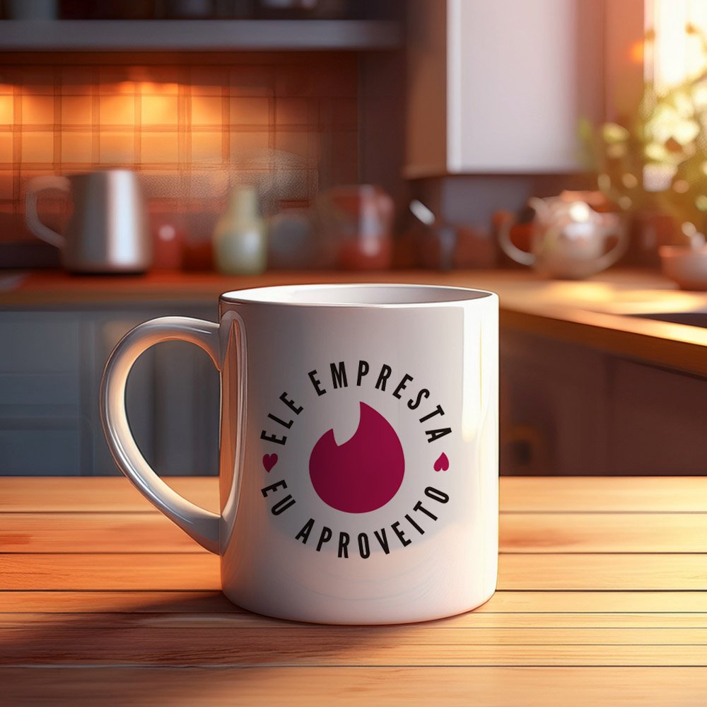 Caneca Hotwife com a frase Ele Empresta Eu Aproveito - Estilo Fetichista e Sensual Branca | Foto 03