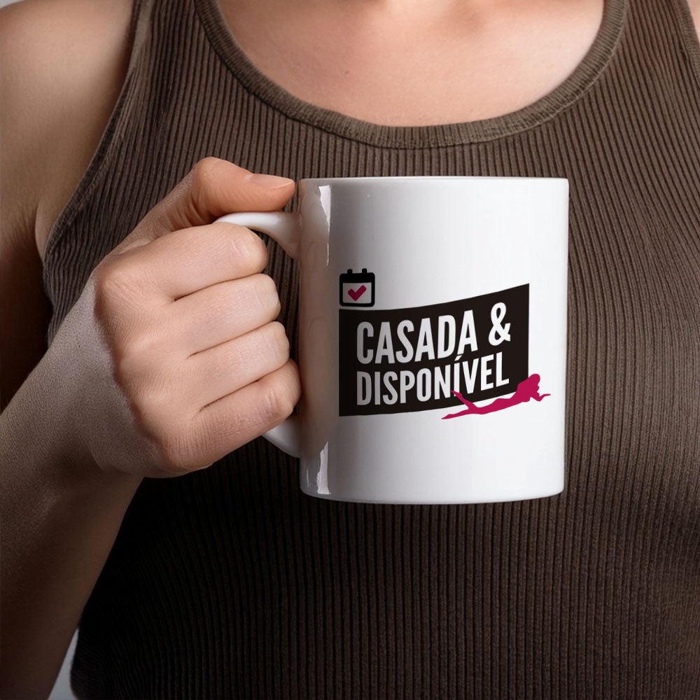 Caneca Hotwife com a frase Casada e Disponível - Estilo Fetichista e Sensual Branca | Foto 05