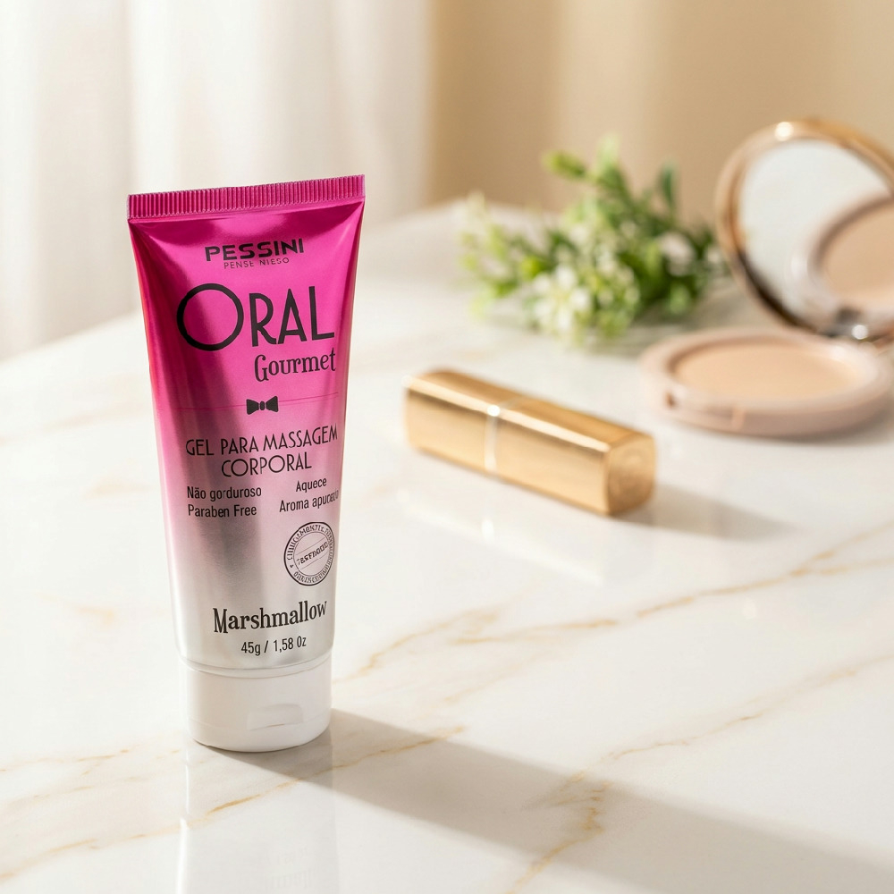 Vis�o frontal do tubo do Gel para Sexo Oral Beij�vel Oral Gourmet Marshmallow 45g, exibindo a marca Pessini e informa��es de 'N�o gorduroso' e 'Aquece'