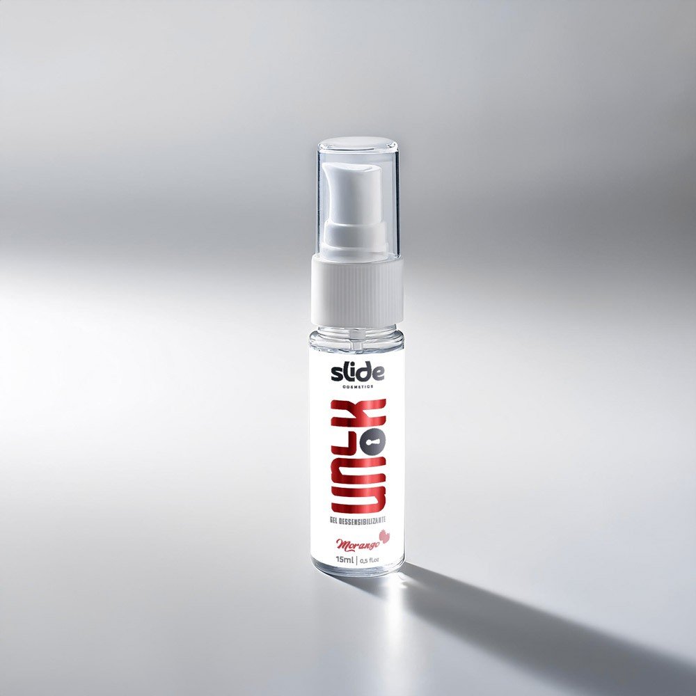 Gel para Sexo Anal Dessensibilizante e Ultra Deslizante UnLOK Morango 15ml - vista frontal do frasco com r�tulo Slide Cosmetics UnLOK Morango 15ml, em fundo cinza claro, com reflexo