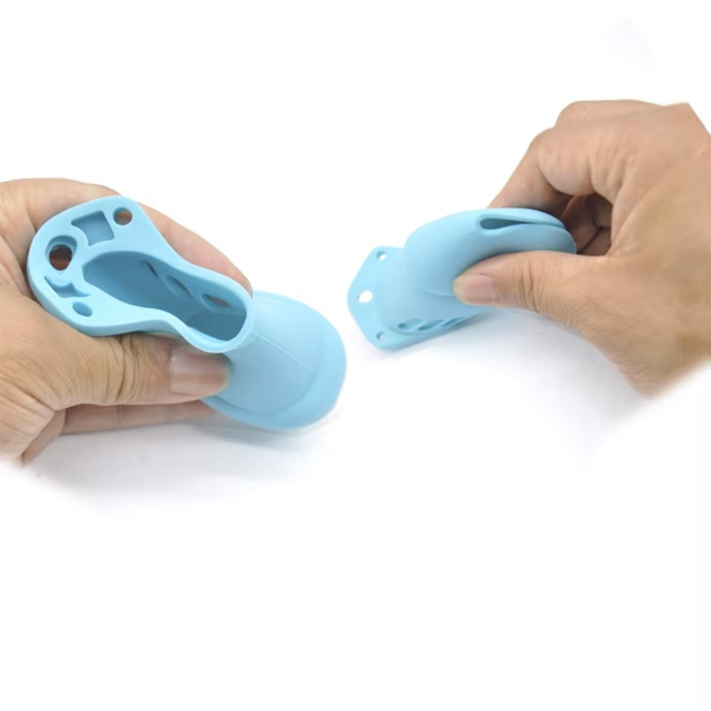 Cinto de Castidade em Silicone com Ponta Vazada e Cadeado 10 x 3,8cm Azul | Foto 05
