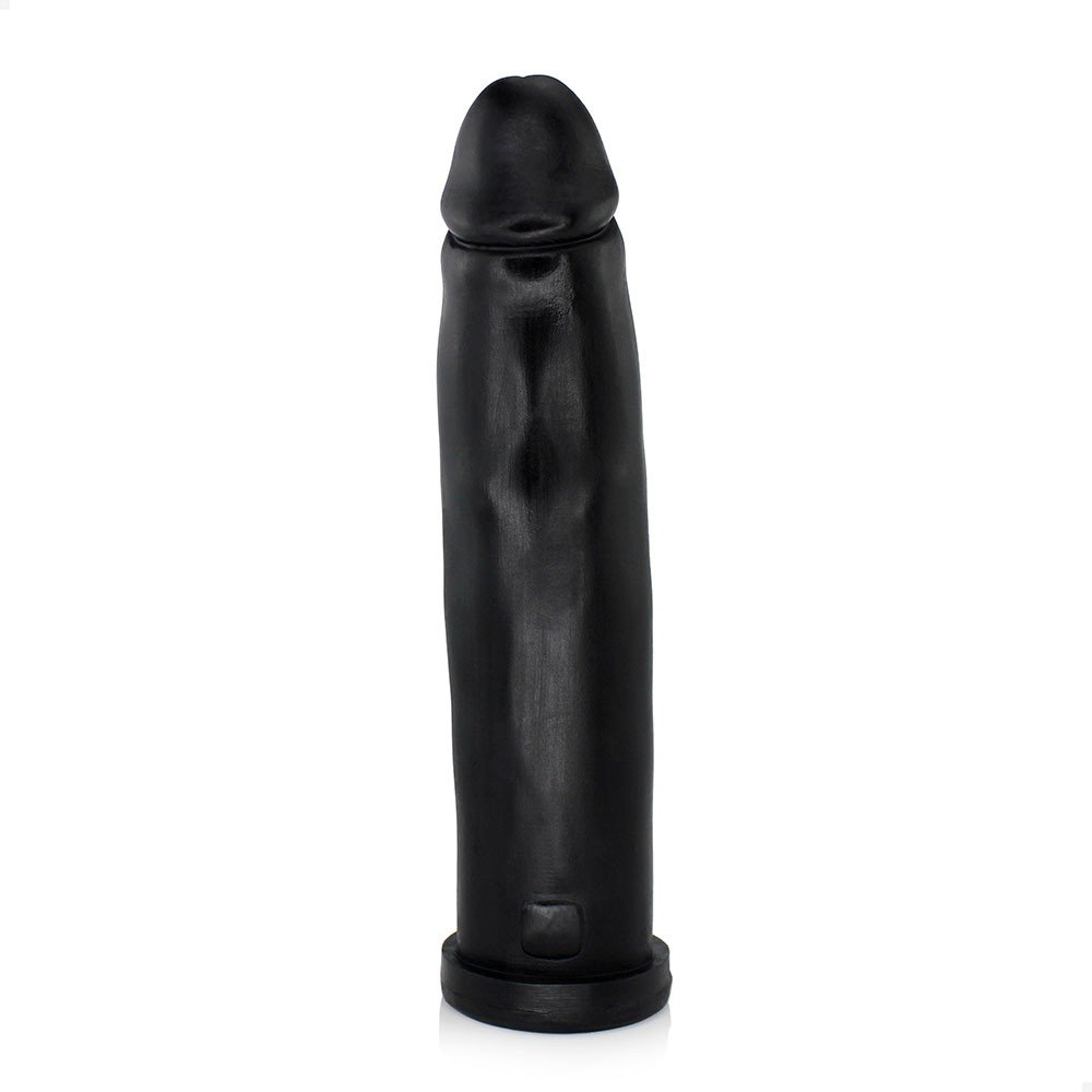 P�nis Gigante e Grosso Flex�vel Fabuloso na cor preta, em vista lateral. O dildo exibe sua extens�o de 30cm e o material flex�vel. Design reto e liso, sem veias, com uma base plana para uso com cinta e 100% � prova d'�gua.