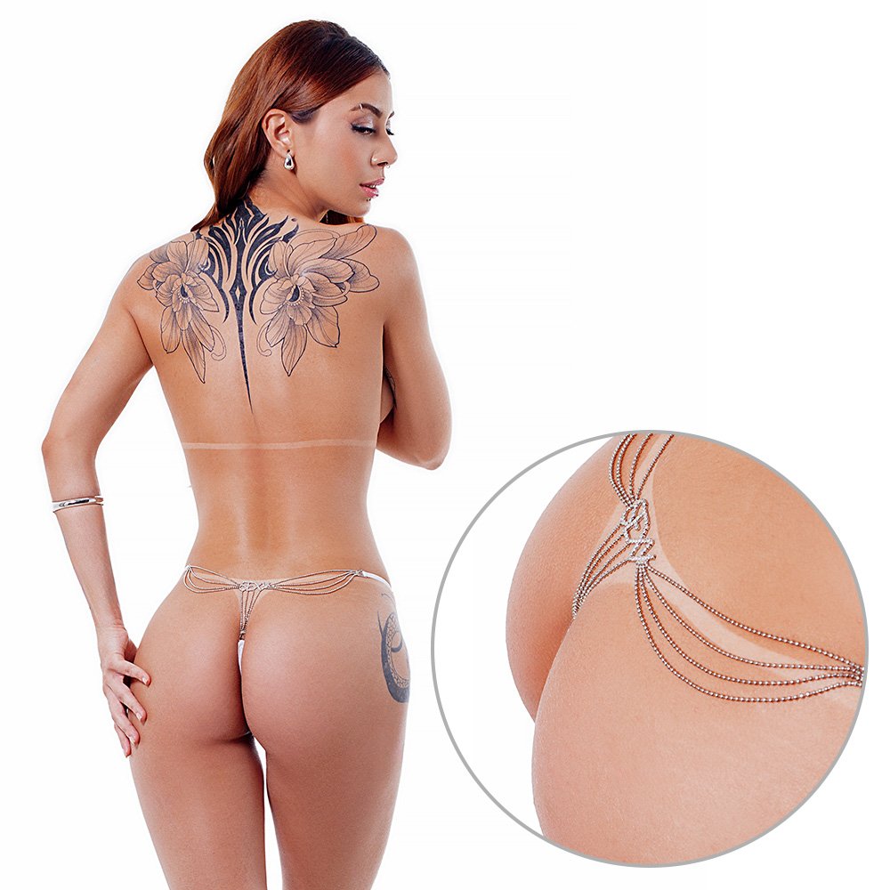 Calcinha String Fio Dental Sexy em Renda e Poliamida Branca - Close do tecido em renda e detalhes do fio dental