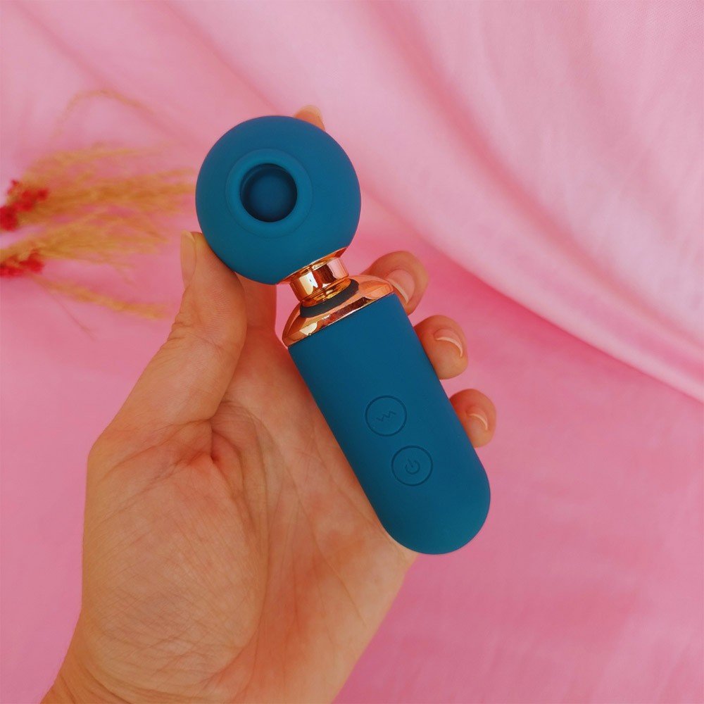 Vibrador Feminino Recarregavel em Silicone com 10 Pulsacoes e 10 Modos de Tapping Verde - Detalhe da superficie de silicone macio e botoes de controle