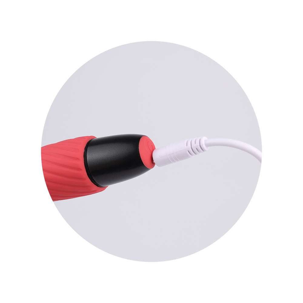 Vibrador Bullet Recarregavel em Silicone Vermelho em caixa verde agua com a designacao 'red'