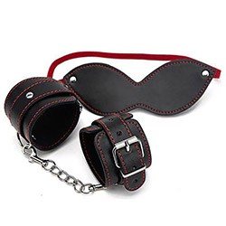 Kit Bondage 2: Algema com Corrente, Fivela e Mosquetão e Venda com Elástico Preto