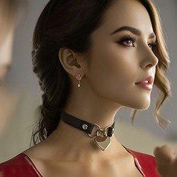 Foto do Produto Coleira Social Choker em PU Fechamento Cadeado de Metal com Formato de Cora��o Preta