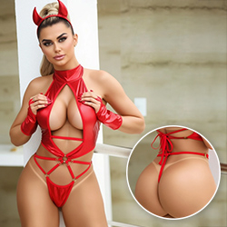 Fantasia Erótica Diabinha em Cirre com Abertura na Vagina Vermelha