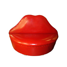 Foto do Produto M�vel BDSM Sof� 2 Lugares Formato Boca Erotika Vermelho