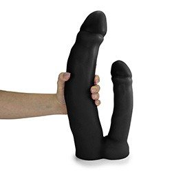 Pênis Duplo Gigante e Grosso Gêmeos - Dildo em PVC Flexível 36 x 7,3cm Preto